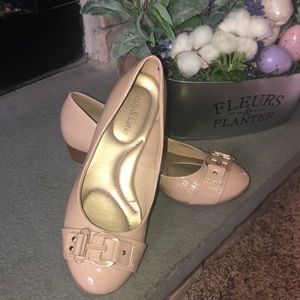 Kelly & Katie nude wedges